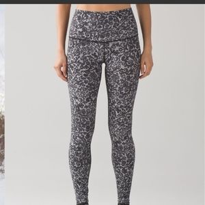 Rare Lululemon Wunder Under Pant (Hi-Rise)